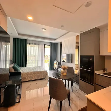 Sea View Studio, Panorama, Long Beach * Trikomo